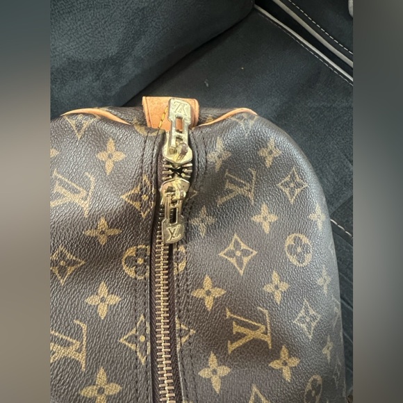 LV MONOGRAM TRAVEL BAG - Picture 4 of 5